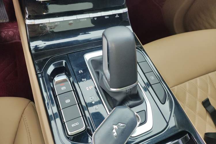 Used Wuling Victory 2023 2.0L DHT Deluxe Edition