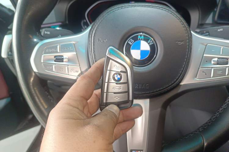 Used BMW 5 Series 2022 Second Facelift 525Li M Sport Package
