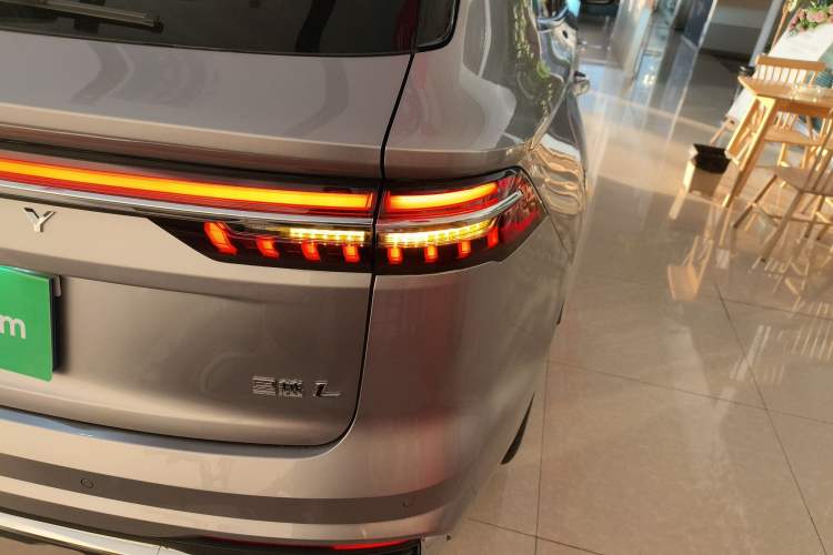 Used Geely Auto Monjaro L 2024 2.0TD High-Power Automatic Two-Wheel Drive Skyline Edition