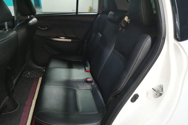 Used Toyota YARiS L 2015 1.5E Automatic Charm Edition
