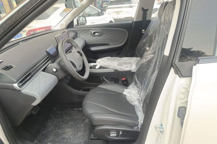 Used Dongfeng NAMMI 01 2024 New Edition 330 Plus Smart+
