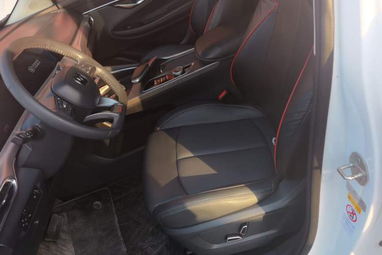 Used Changan UNI-T 2020 1.5T Prestige Version
