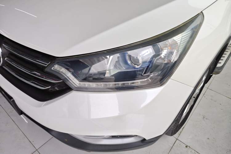 Used Dongfeng Aeolus AX7 2015 2.0L Automatic Zhiyi Trim