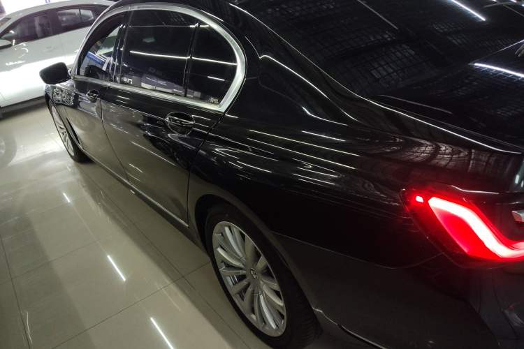 Used BMW 7 Series 2019 Updated 730Li Luxury Package
