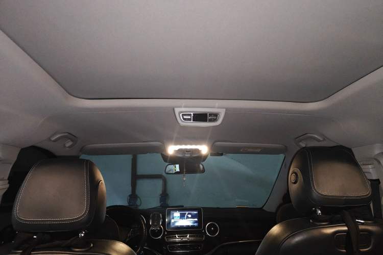 Used Mercedes-Benz V-Class 2018 V 260 Prestige Edition China VI