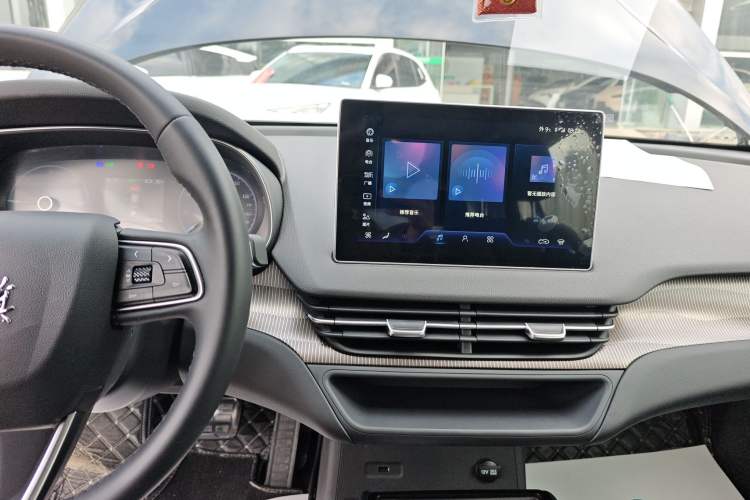 Used Hongqi E-QM5 2023 Revised Version Basic Travel Edition
