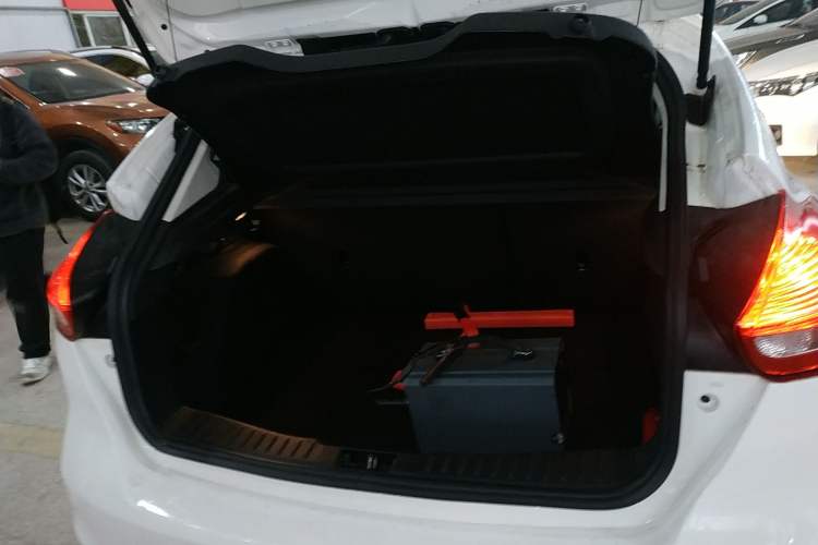 Used Ford Focus 2015 Hatchback EcoBoost 125 Automatic Supreme Style Edition