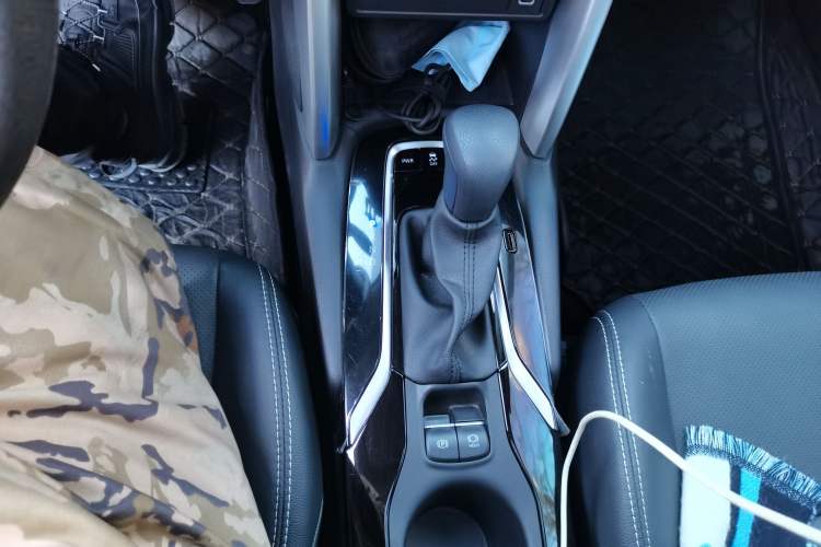 Used Toyota FRONTLANDER 2023 2.0L CVT Luxury Edition
