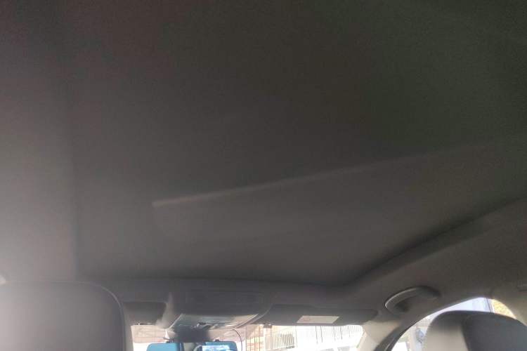 Used Volkswagen T-ROC 2023 300TSI DSG Two-Wheel-Drive Chen Guang Edition