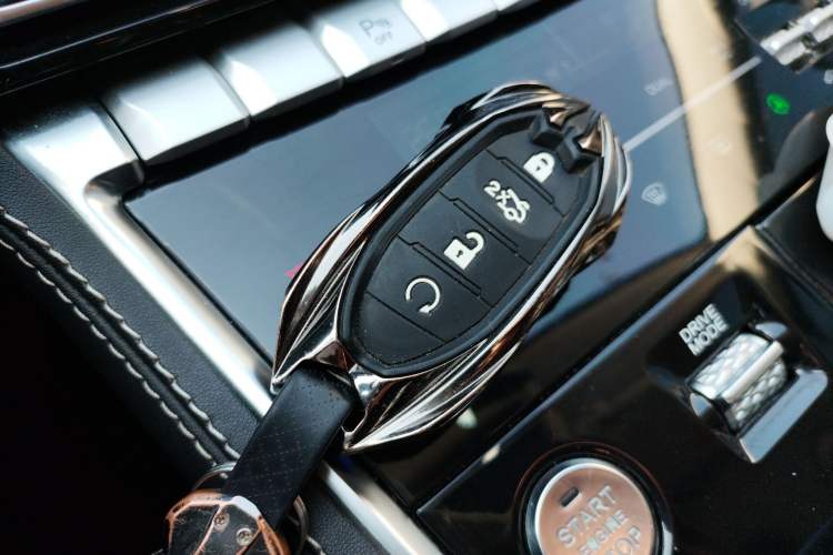 Used Changan CS85 COUPE 2019 1.5T DCT Luxury Version China VI Standard