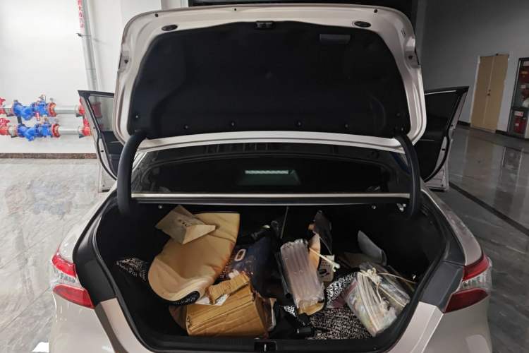 Used Toyota Camry 2018 2.0G Luxury Edition