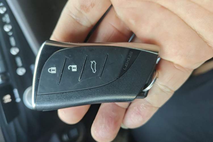 Used Lexus ES 2020 200 Excellence Edition
