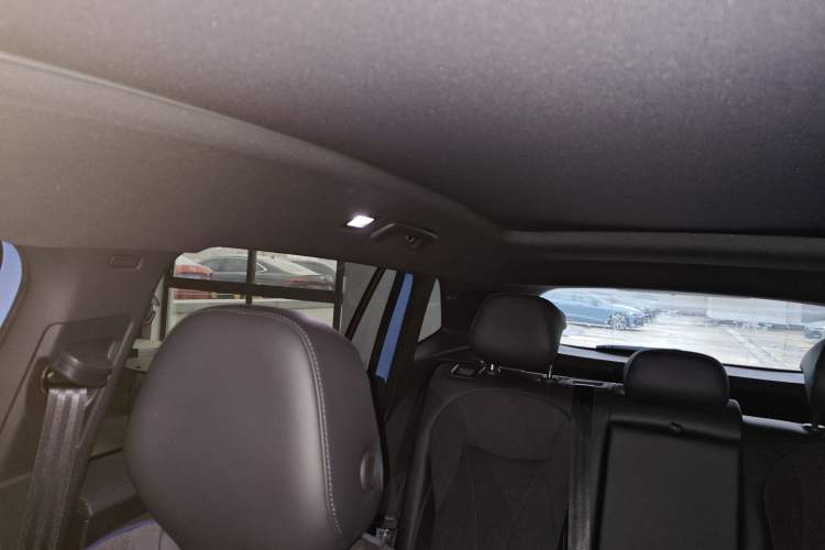 Used Volkswagen Tiguan L 2024 PRO 380TSI Four-Wheel Drive R-Line Prestige Edition
