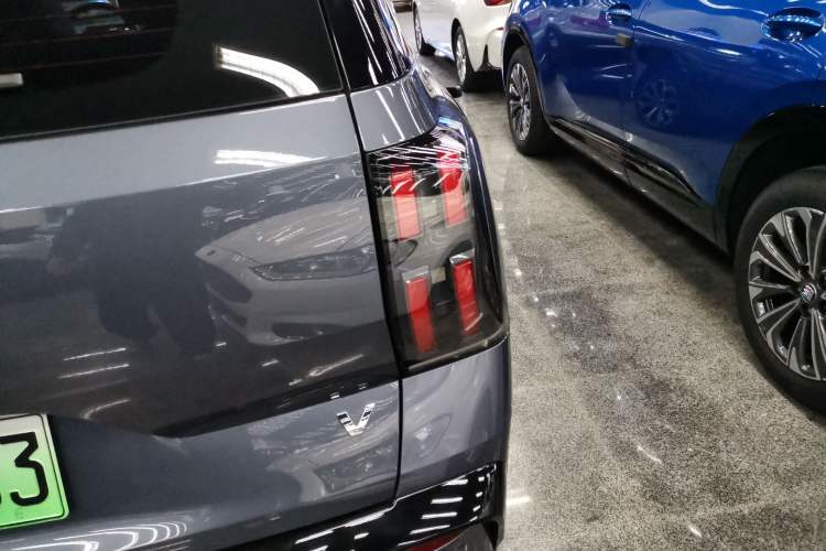 Used AION V 2024 Aion Tyrannosaurus 650 LiDAR Edition
