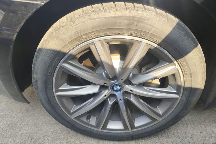 Used BMW 5 Series New Energy 2019 530Le Luxury Package
