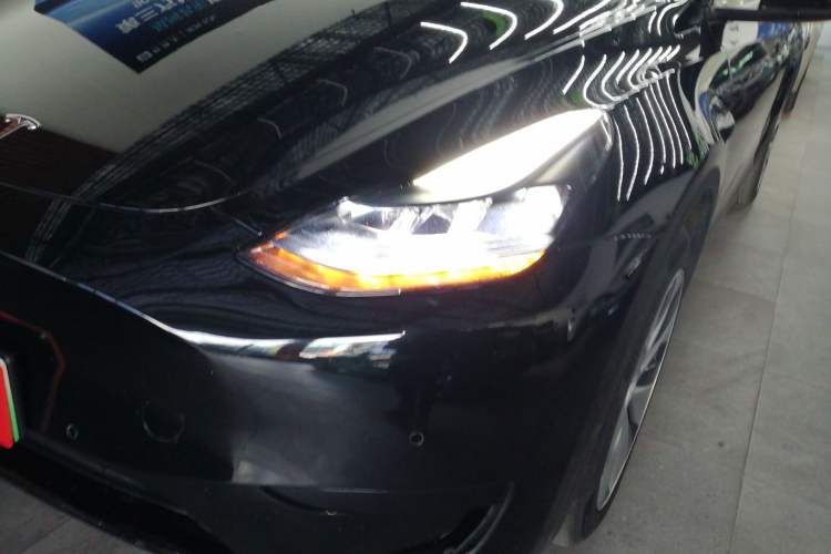 Used Tesla Model Y 2022 Rear-Wheel-Drive Version
