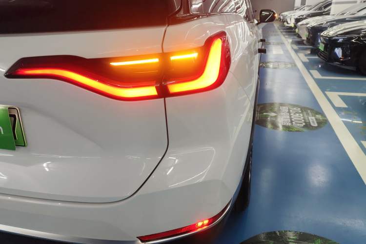 Used Nio ES8 2020 415 km Range 6-Seater Version
