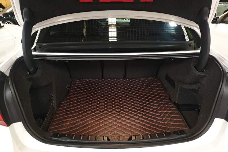 Used BMW 3 Series 2016 320Li Fashion Model
