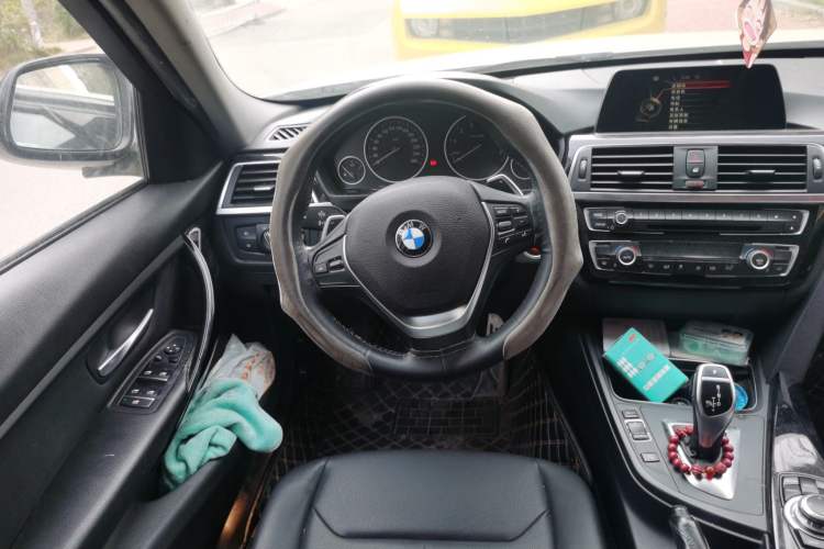 TDK.VehicleDetails.img