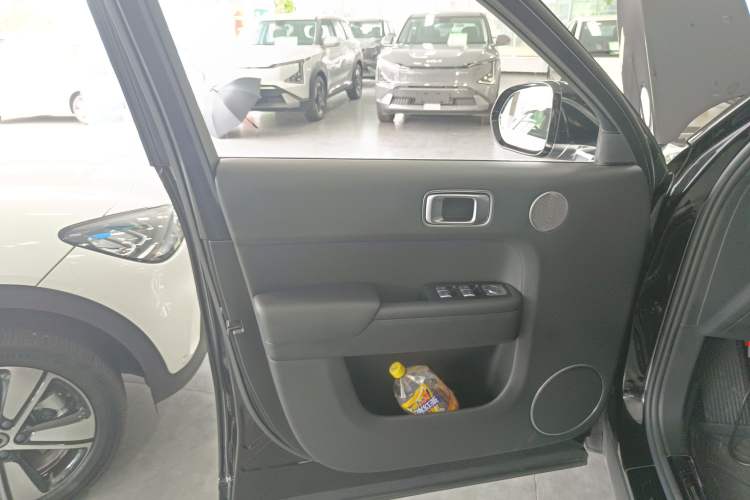 Used Li Auto L8 2023 Pro Model
