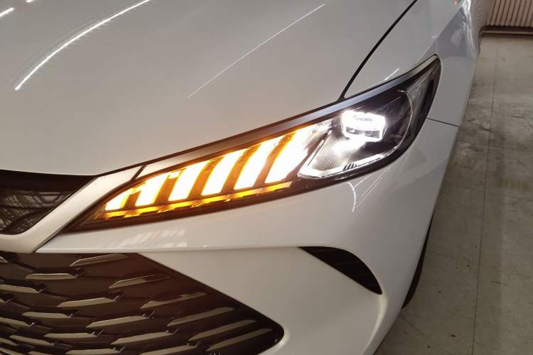 Used BYD Qin PLUS 2025 DM-i Smart Drive 55KM Leading Model
