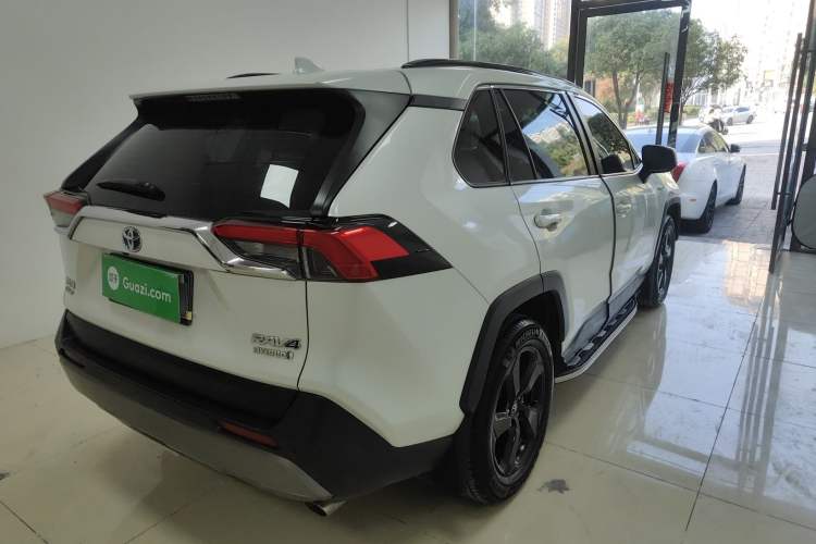 Used Toyota RAV4 2021 Revised Version Dual-Motor Hybrid 2.5L E-CVT 4x4 Elite PLUS Edition
