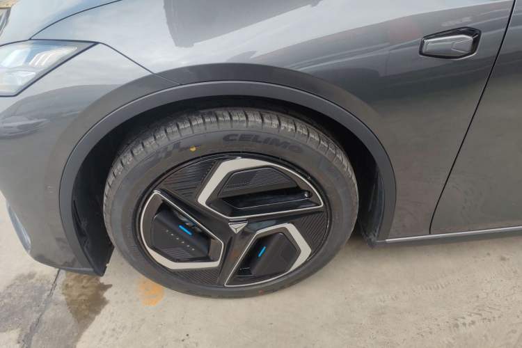 Used  L07 2024 530Max Pure Electric Version