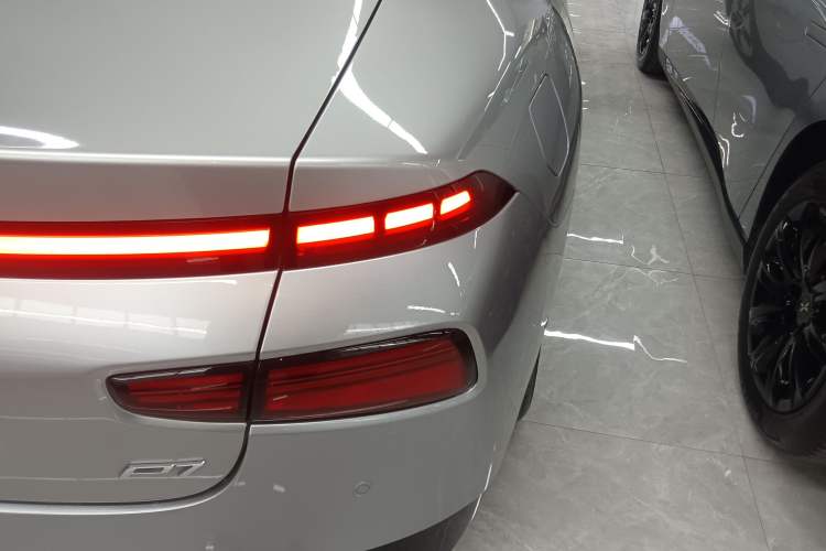 Used XPeng P7 2023 P7i 702 Pro