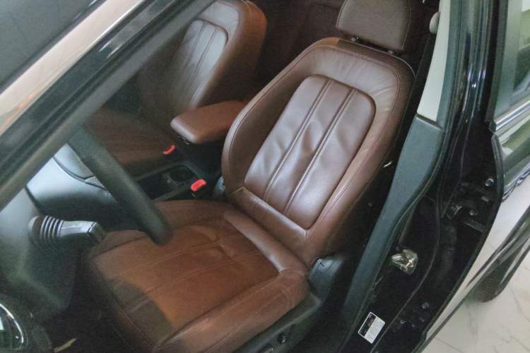 Used Opel Antara 2013 2.4L four-wheel drive luxury version
