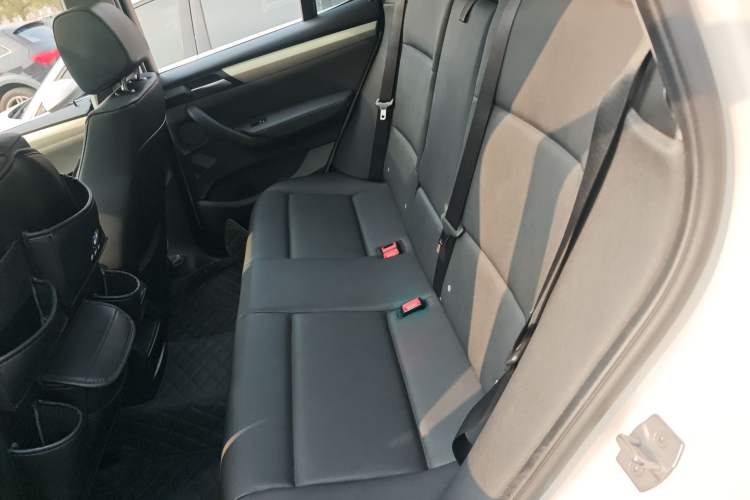 Used BMW X3 2016 sDrive20i
