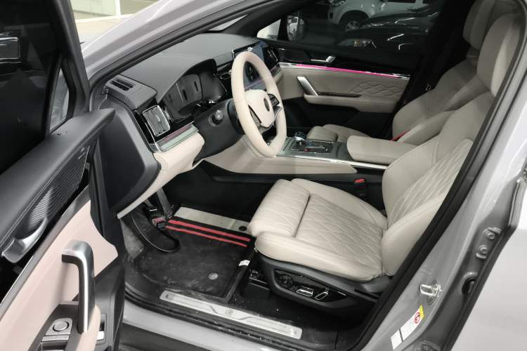 Used BYD Tang New Energy 2025 Intelligent Driving Version DM-i 115KM Flagship Edition