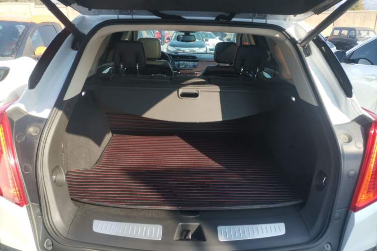 Used Cadillac XT5 2018 25T Luxury Model