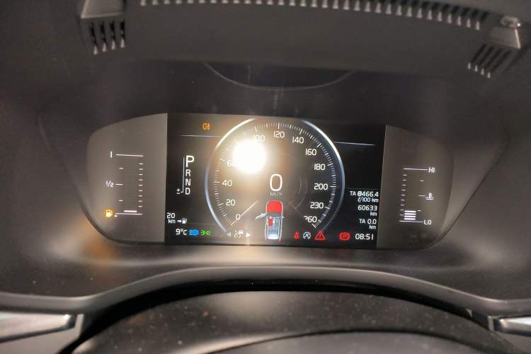 Used Volvo XC60 2019 T5 4x4 Smart Edition China V Standard
