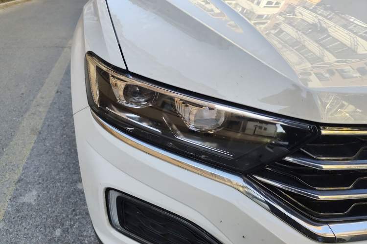 Used Volkswagen T-ROC 2022 280TSI DSG Two-Wheel Drive Comfort PLUS
