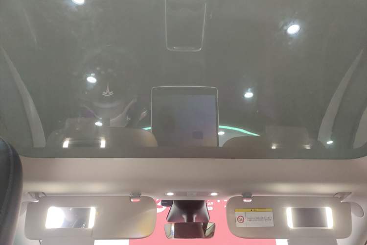 Used Tesla Model Y 2023 Rear-Wheel-Drive Version
