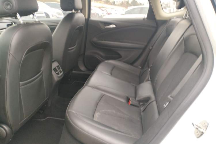 Used Buick Verano 2019 Sedan 20T Dual-Clutch Leading Model