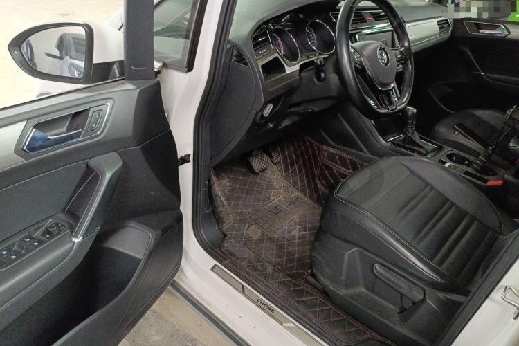 Used Volkswagen Touran 2018 Volkswagen Touran L 280TSI DSG Boundary Edition 7 Seats China V Emission Standard
