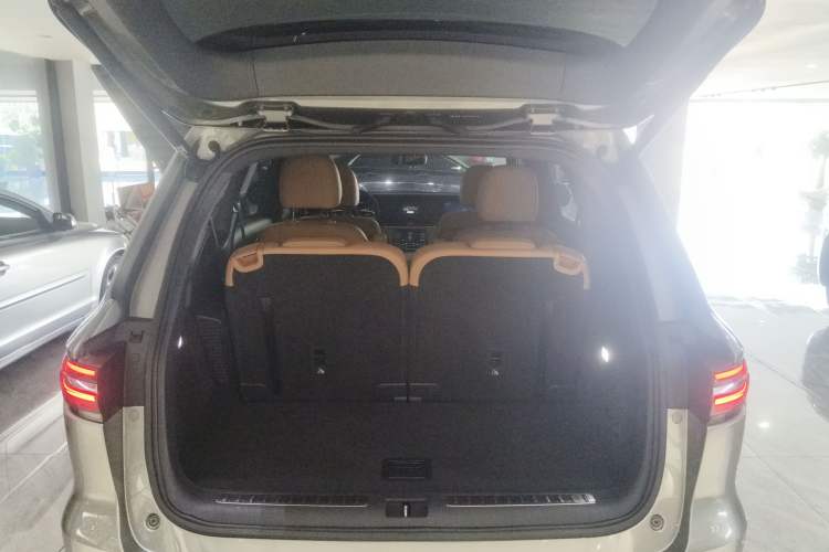 Used Li Auto ONE 2020 Extended-Range 6-Seater Version
