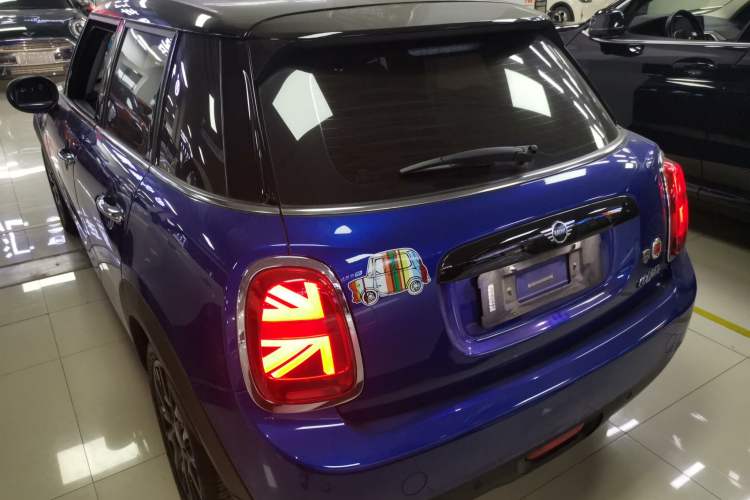 Used  MINI 2019 1.5T COOPER Classic Edition Five-Door Version
