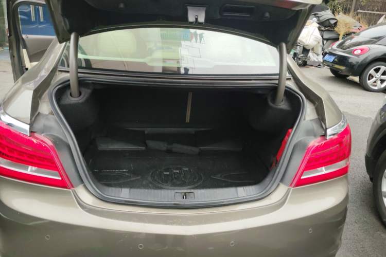 Used Buick LaCrosse 2013 2.4L SIDI Leading Comfort Version