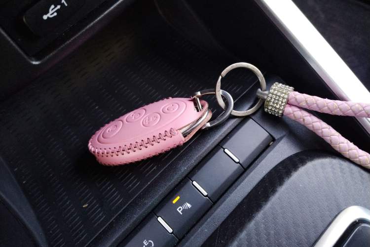 Used BYD Yuan New Energy 2019 EV360 Smart Connect Leading Model