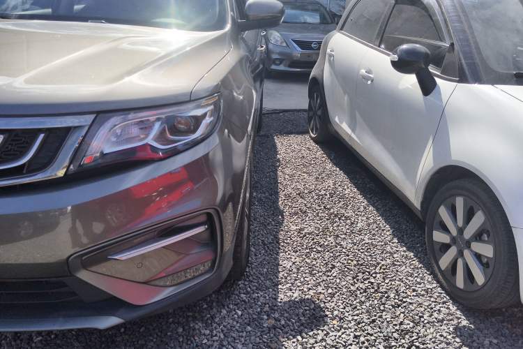 Used Geely Auto Emgrand X7 Sport 2020 1.8TD DCT Two-Wheel Drive Smart Connect 4G-Enabled Version
