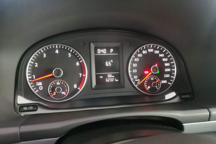 Used Volkswagen Touran 2015 1.4T DSG Comfort Edition 5 Seats
