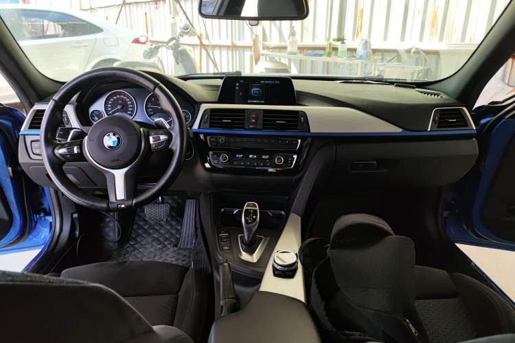 Used BMW 3 Series 2018 320i M Sport Package
