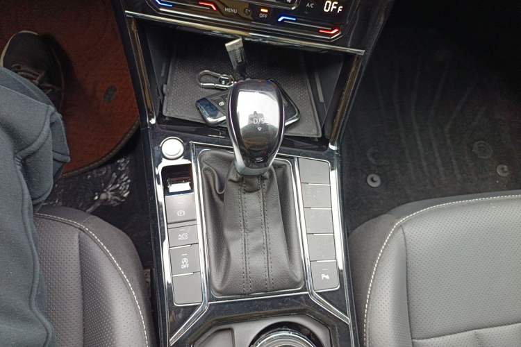 TDK.VehicleDetails.img