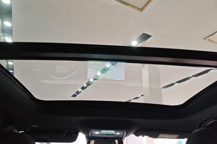 TDK.VehicleDetails.img