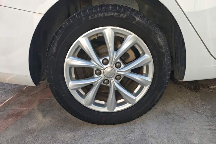 Used Roewe i5 2020 1.5L Manual 4G Connect Luxury Edition