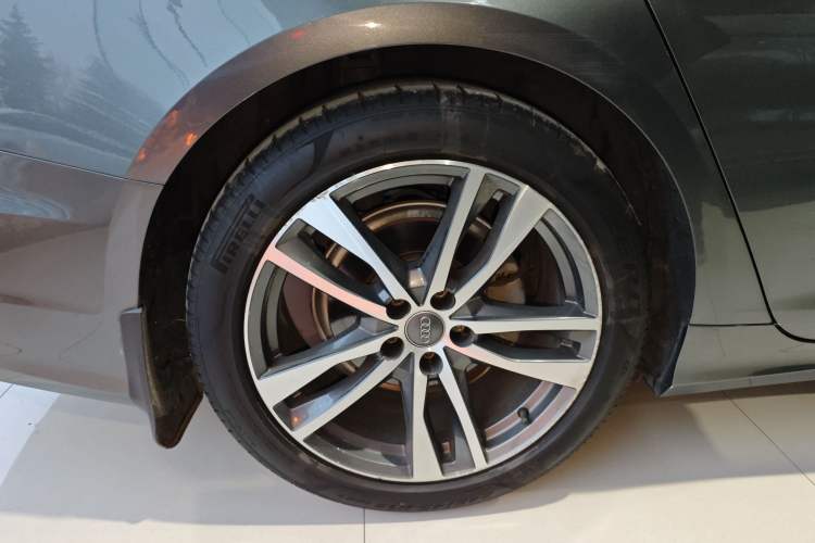 Used Audi A6L 2019 40 TFSI Luxury Dynamic Model
