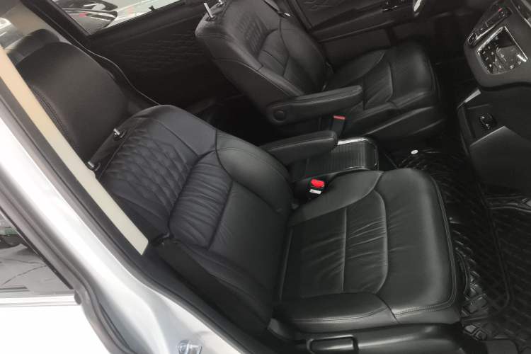 Used Honda Elysion 2024 2.0L eHEV Luxury Edition
