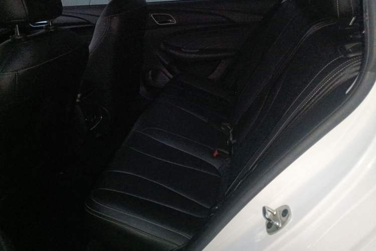 Used Roewe i5 2020 1.5L Automatic 4G Connected Linghao Edition